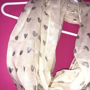 CLAIRE’S Scarf with Metallic Heart Design